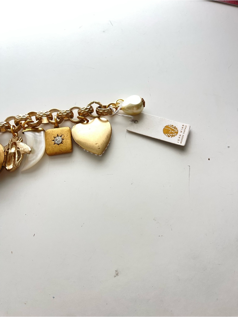 New Anthropologie x John Wind Gold Charm Bracelet - Picture 3 of 10